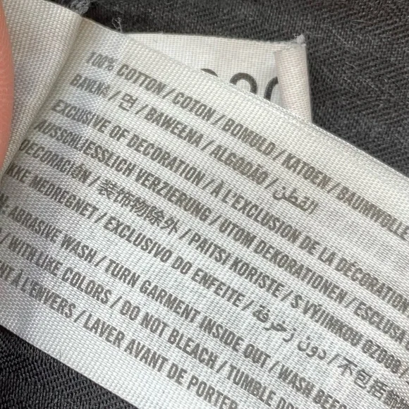 ✅Hollister Womens Jean Shorts Size 11 30 Black High Rise Mom Short 3” Distressed - Picture 9 of 9